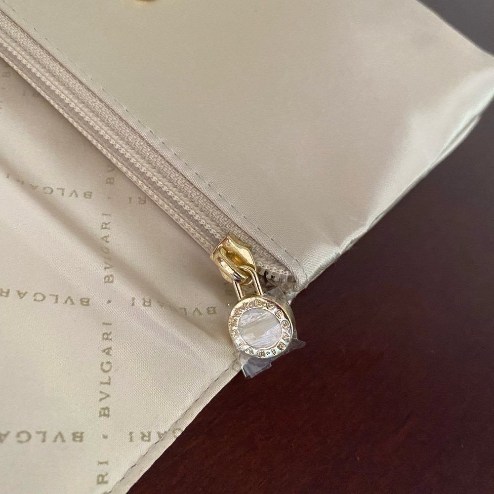 NWT Bulgari makeup/cosmetic clutch - Picture 5 of 10